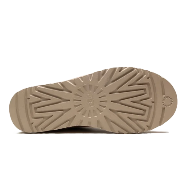 ⁦UGG Classic Ultra Mini Sand⁩ – תמונה ⁦4⁩