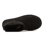 ⁦UGG Classic Mini II Boot Black⁩ – תמונה ⁦4⁩