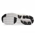 ⁦Nike Zoom Vomero 5 Vast Grey Black Sail⁩ – תמונה ⁦5⁩