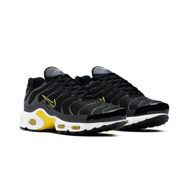 ⁦Nike Air Max Plus Black Active Yellow⁩ – תמונה ⁦2⁩