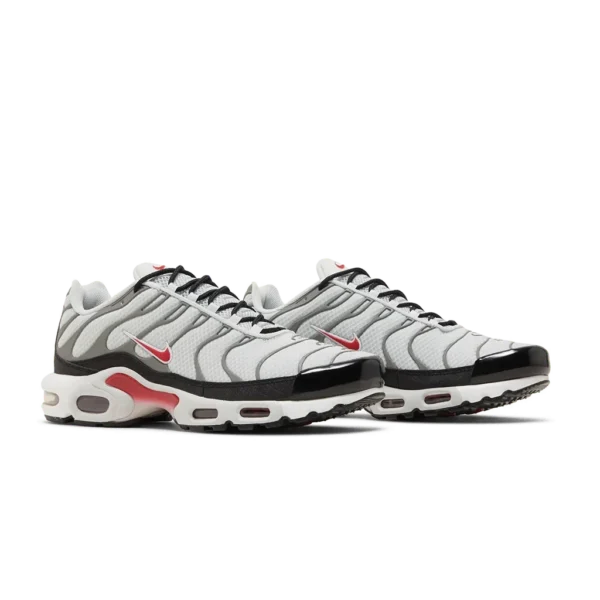 ⁦Nike Air Max Plus Photon Dust Varsity Red⁩ – תמונה ⁦2⁩