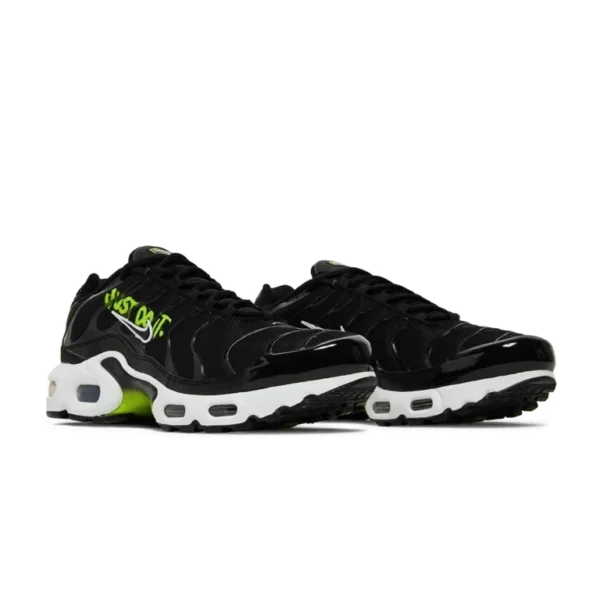 ⁦Nike Air Max Plus 1 Black Volt⁩ – תמונה ⁦2⁩