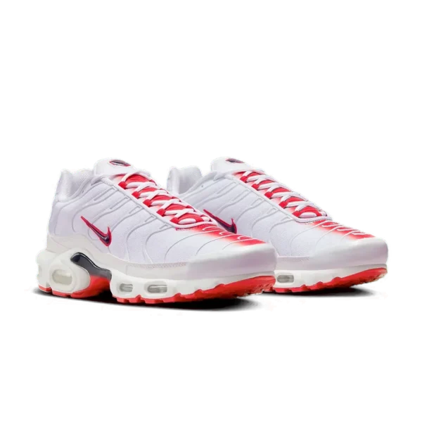 ⁦Nike Air Max Plus White University Red⁩ – תמונה ⁦2⁩