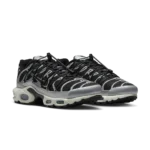 ⁦Nike Air Max Plus Toggle Black Silver⁩ – תמונה ⁦2⁩
