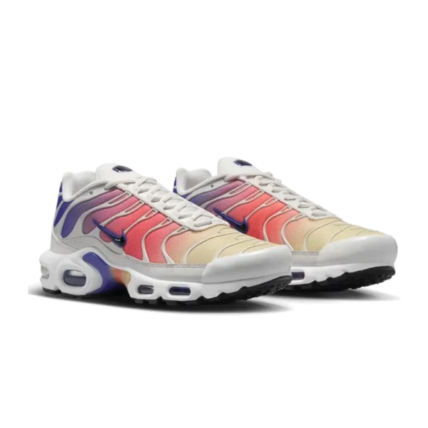 ⁦Nike Air Max Plus Gradient⁩ – תמונה ⁦2⁩