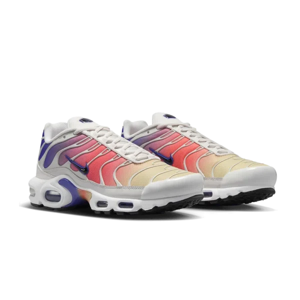 ⁦Nike Air Max Plus Platinum Tint Persian⁩ – תמונה ⁦2⁩