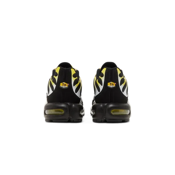 ⁦Nike Air Max Plus Black Tour Yellow⁩ – תמונה ⁦3⁩