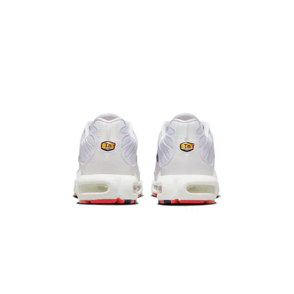 ⁦Nike Air Max Plus White University Red⁩ – תמונה ⁦3⁩