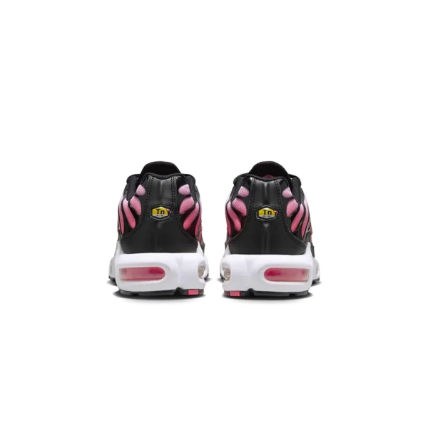 ⁦Nike Air Max Plus Black Hot Punch⁩ – תמונה ⁦3⁩