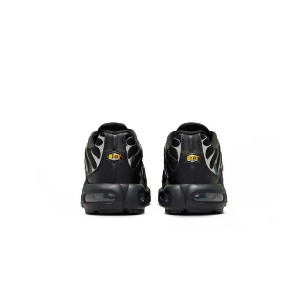 ⁦Nike Air Max Plus Black Metallic Silver⁩ – תמונה ⁦3⁩