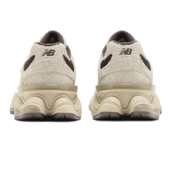⁦New Balance 9060 x Sydney McLaughlin-Levrone “Linen Black Coffee”⁩ – תמונה ⁦3⁩