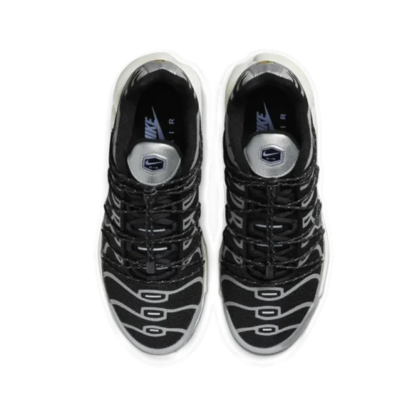 ⁦Nike Air Max Plus Toggle Black Silver⁩ – תמונה ⁦4⁩
