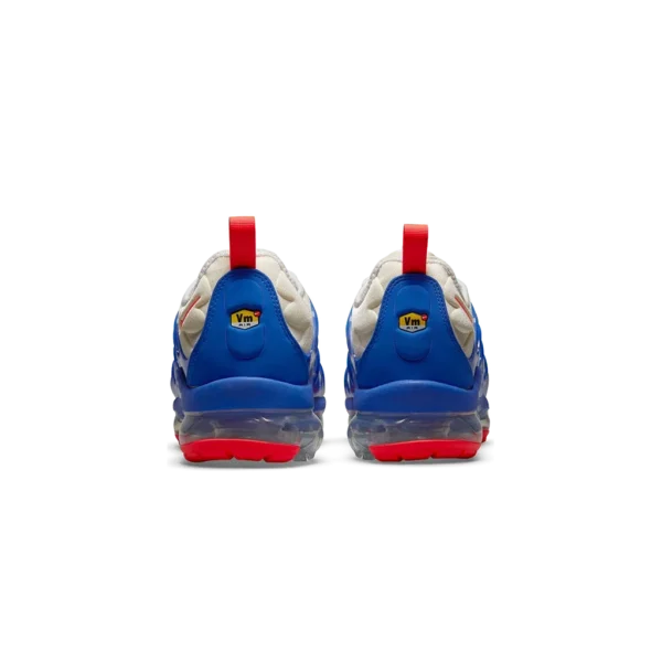 ⁦Nike Air VaporMax Plus Coconut Milk Hyper Royal⁩ – תמונה ⁦3⁩