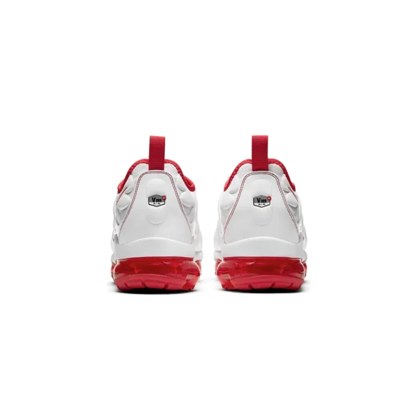 ⁦Nike Air VaporMax Plus White Red⁩ – תמונה ⁦3⁩