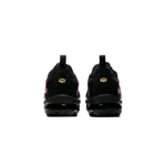 ⁦Nike Air VaporMax Plus Black Noble Red⁩ – תמונה ⁦3⁩