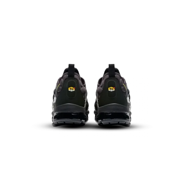 ⁦Nike Air VaporMax Plus Black Volt⁩ – תמונה ⁦3⁩
