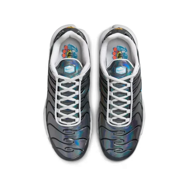 ⁦Air Max Plus Iridescent⁩ – תמונה ⁦4⁩