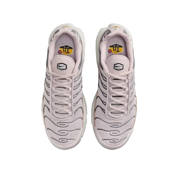 ⁦Nike Air Max Plus Platinum Violet⁩ – תמונה ⁦4⁩
