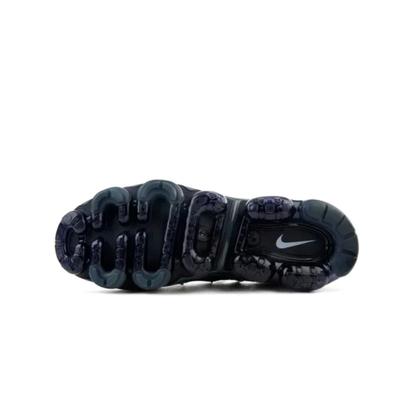 ⁦Nike Air VaporMax Plus Wolf Grey Dark Grey White⁩ – תמונה ⁦4⁩