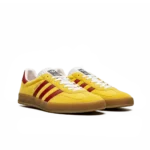 ⁦Adidas Gazelle x Gucci Yellow Velvet⁩ – תמונה ⁦2⁩
