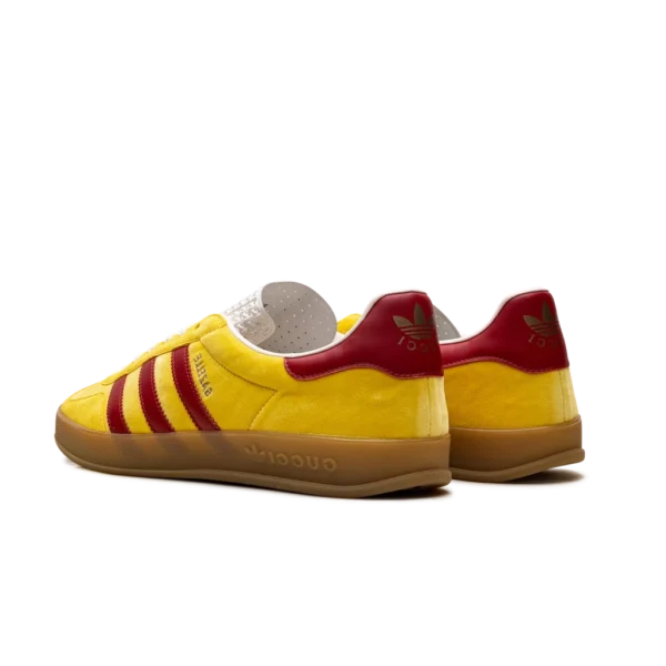 ⁦Adidas Gazelle x Gucci Yellow Velvet⁩ – תמונה ⁦3⁩