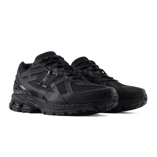 ⁦New Balance 1906 Triple Black⁩ – תמונה ⁦2⁩