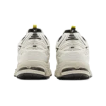⁦New Balance 1906 x GANNI Egret⁩ – תמונה ⁦3⁩