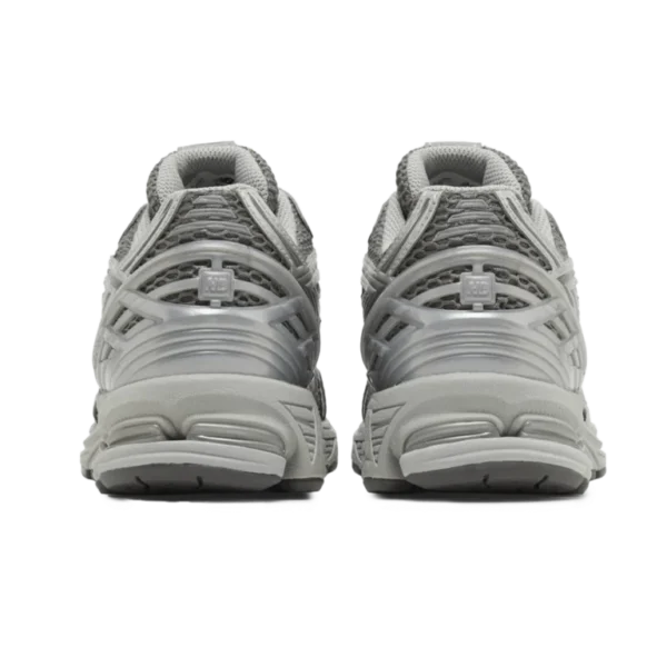 ⁦New Balance 1906 Harbor Grey Silver Metallic Concrete⁩ – תמונה ⁦3⁩