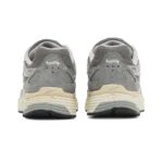 ⁦Nike P-6000 Flat Pewter Light Iron Ore Metallic Silver White⁩ – תמונה ⁦3⁩