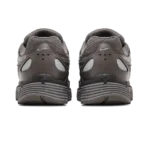 ⁦Nike P-6000 Cave Stone Ash Flat Pewter Metallic Silver⁩ – תמונה ⁦3⁩