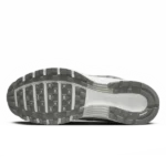 ⁦Nike P-6000 Premium Light Iron Ore Photon Dust Metallic Silver⁩ – תמונה ⁦5⁩