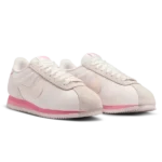 ⁦Nike Cortez Light Soft Pink⁩ – תמונה ⁦2⁩