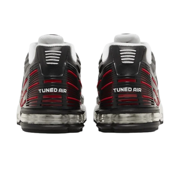⁦Nike Air Max Plus 3 Black University Red White⁩ – תמונה ⁦3⁩