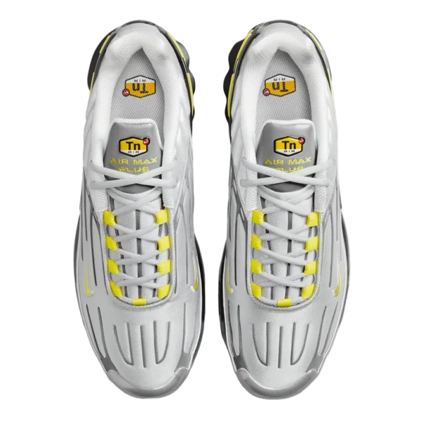 ⁦Nike Air Max Plus 3 Metallic Silver Opti Yellow Light Smoke Grey⁩ – תמונה ⁦4⁩