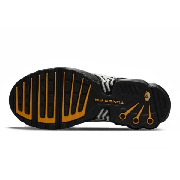 ⁦Nike Air Max Plus 3 Light Bone University Gold⁩ – תמונה ⁦5⁩