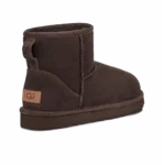 ⁦UGG Classic Mini II Brown⁩ – תמונה ⁦3⁩