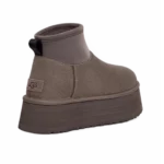 ⁦UGG Classic Mini Dipper Boots Thundercloud⁩ – תמונה ⁦3⁩