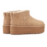 ⁦UGG Classic Ultra Mini Platform Sand⁩ – תמונה ⁦3⁩