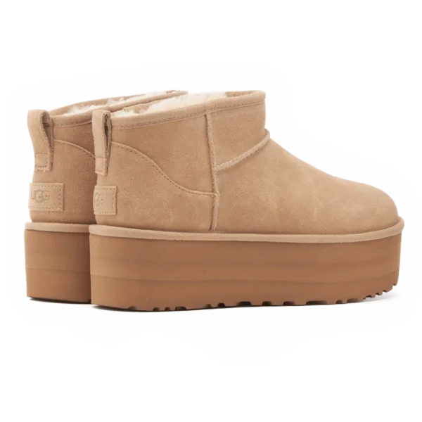 ⁦UGG Classic Ultra Mini Platform Sand⁩ – תמונה ⁦3⁩