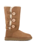 UGG Bailey Button Triplet II Chestnut