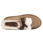 ⁦UGG Kallen Pom Pom Chestnut⁩ – תמונה ⁦3⁩