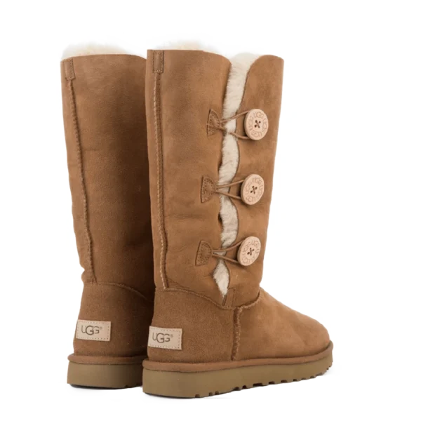 ⁦UGG Bailey Button Triplet II Chestnut⁩ – תמונה ⁦3⁩