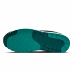 ⁦Air Max 1 x LeBron James “Liverpool”⁩ – תמונה ⁦5⁩