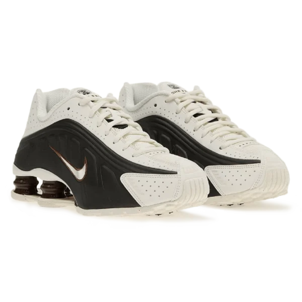 ⁦Nike Shox R4 Sail Fauna Brown⁩ – תמונה ⁦2⁩
