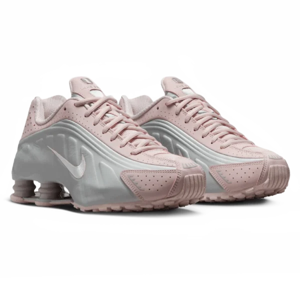 ⁦Nike Shox R4 Barely Rose Metallic Platinum⁩ – תמונה ⁦2⁩