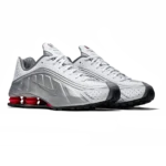 ⁦Nike Shox R4 Metallic Silver Comet Red⁩ – תמונה ⁦2⁩