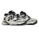 ⁦New Balance 9060 x Shoe Palace Metallic Silver Black⁩ – תמונה ⁦2⁩