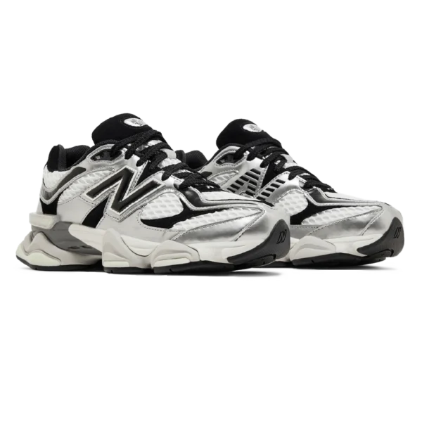 ⁦New Balance 9060 x Shoe Palace Metallic Silver Black⁩ – תמונה ⁦2⁩