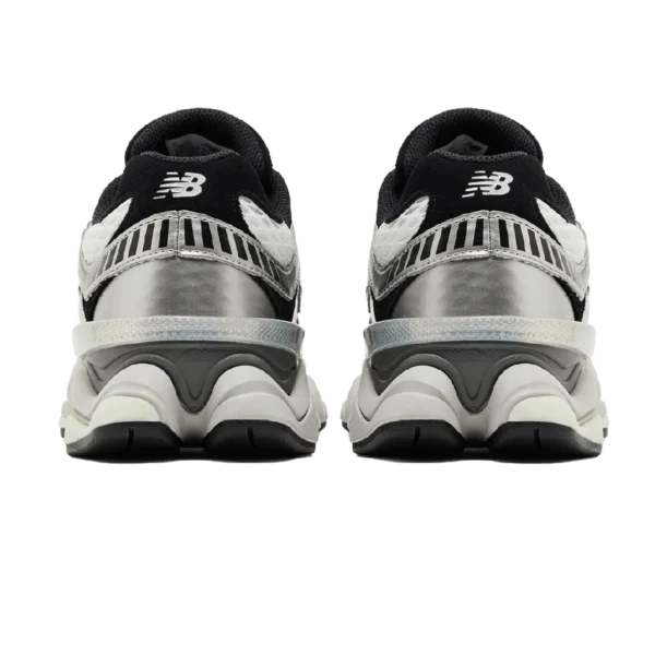 ⁦New Balance 9060 x Shoe Palace Metallic Silver Black⁩ – תמונה ⁦3⁩