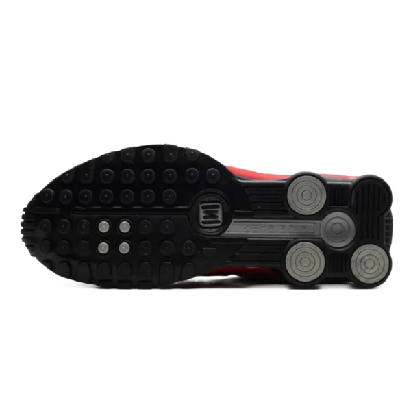 ⁦Nike Shox R4 University Red Black⁩ – תמונה ⁦4⁩